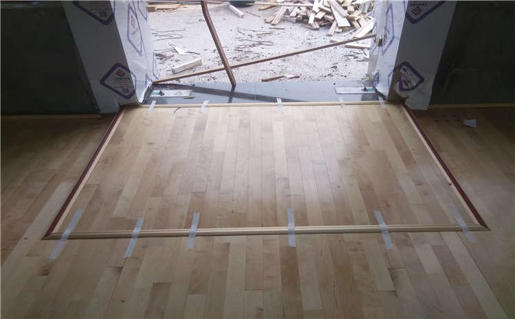 24厚木地板篮球场板式龙骨结构