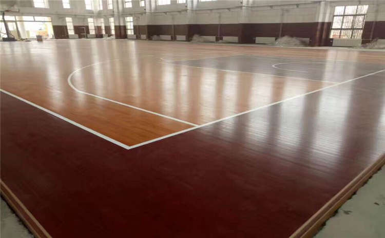 篮球场篮球木地板的保养与清洗