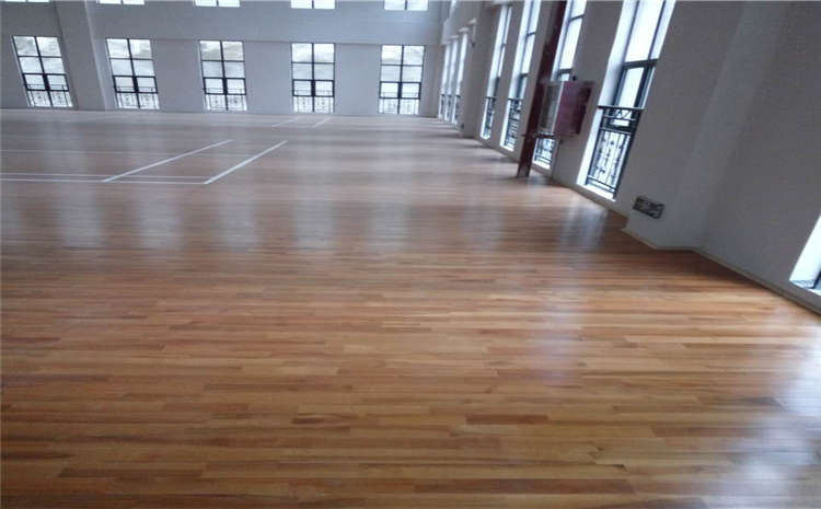 室内体育木地板维修