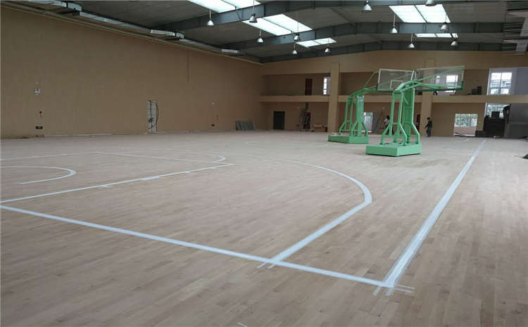 学校体育运动地板翻新施工