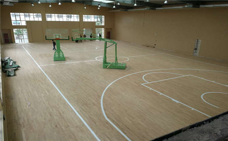 22厚篮球场地木地板安装工艺