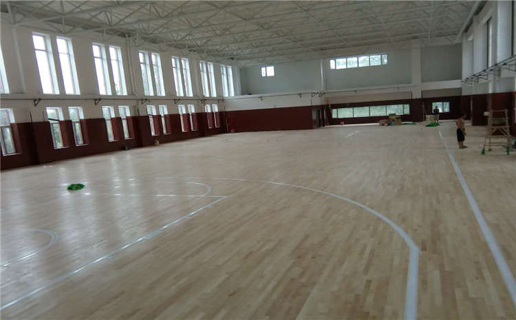 24厚木地板篮球场批发