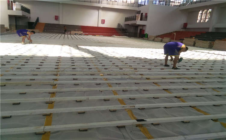 学校舞台运动木地板安装工艺
