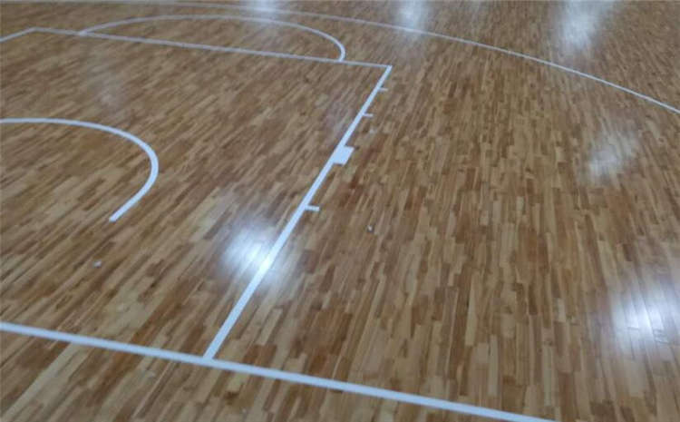 篮球木地板的优点和缺点