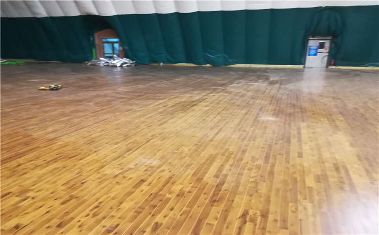 柞木舞蹈房木地板怎么维修？
