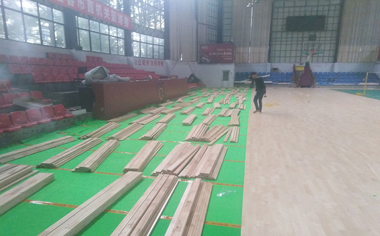 羽毛球运动木地板安装，应杜绝安装隐患