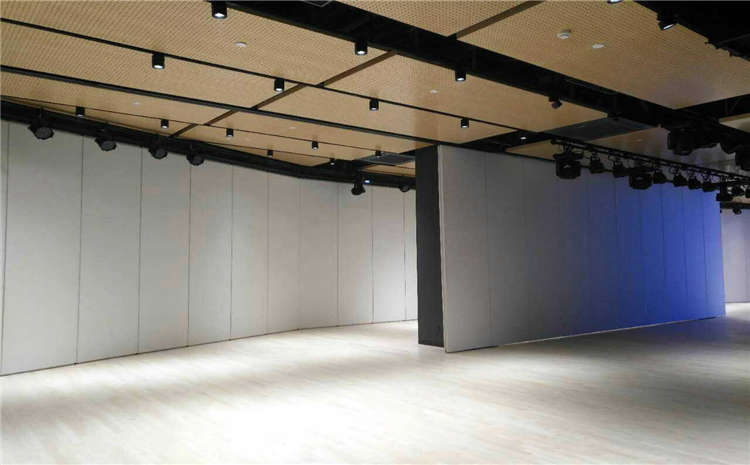 利用专业的剧院舞台木地板有哪些益处？