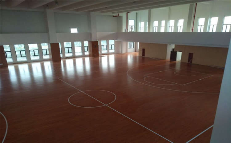 篮球木地板使用和保养需要注意的事项