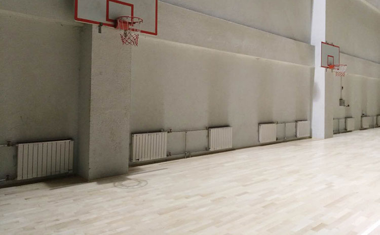 专业的运动篮球地板一般多少钱？