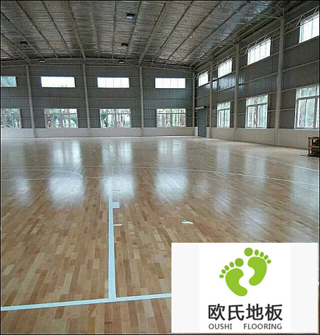 篮球场枫木运动地板施工案例-柳州苗圃林场