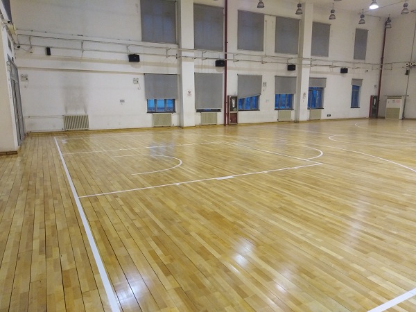 北京体育大学(优肯篮球)运动地板打磨翻新案例